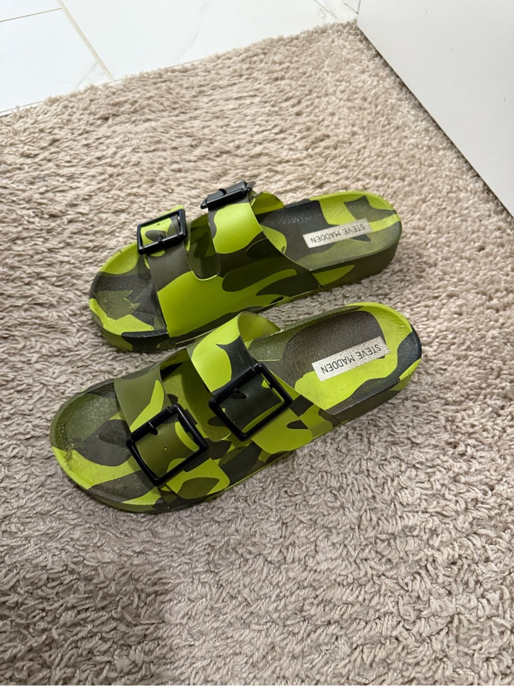 Steve Madden Neon Green Camo Slide Sandals